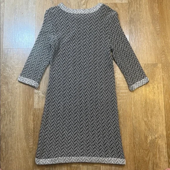Amour Vert Herringbone Mini Sweater Dress Black Cream Small Like New 3/4 Sleeve - Picture 11 of 11